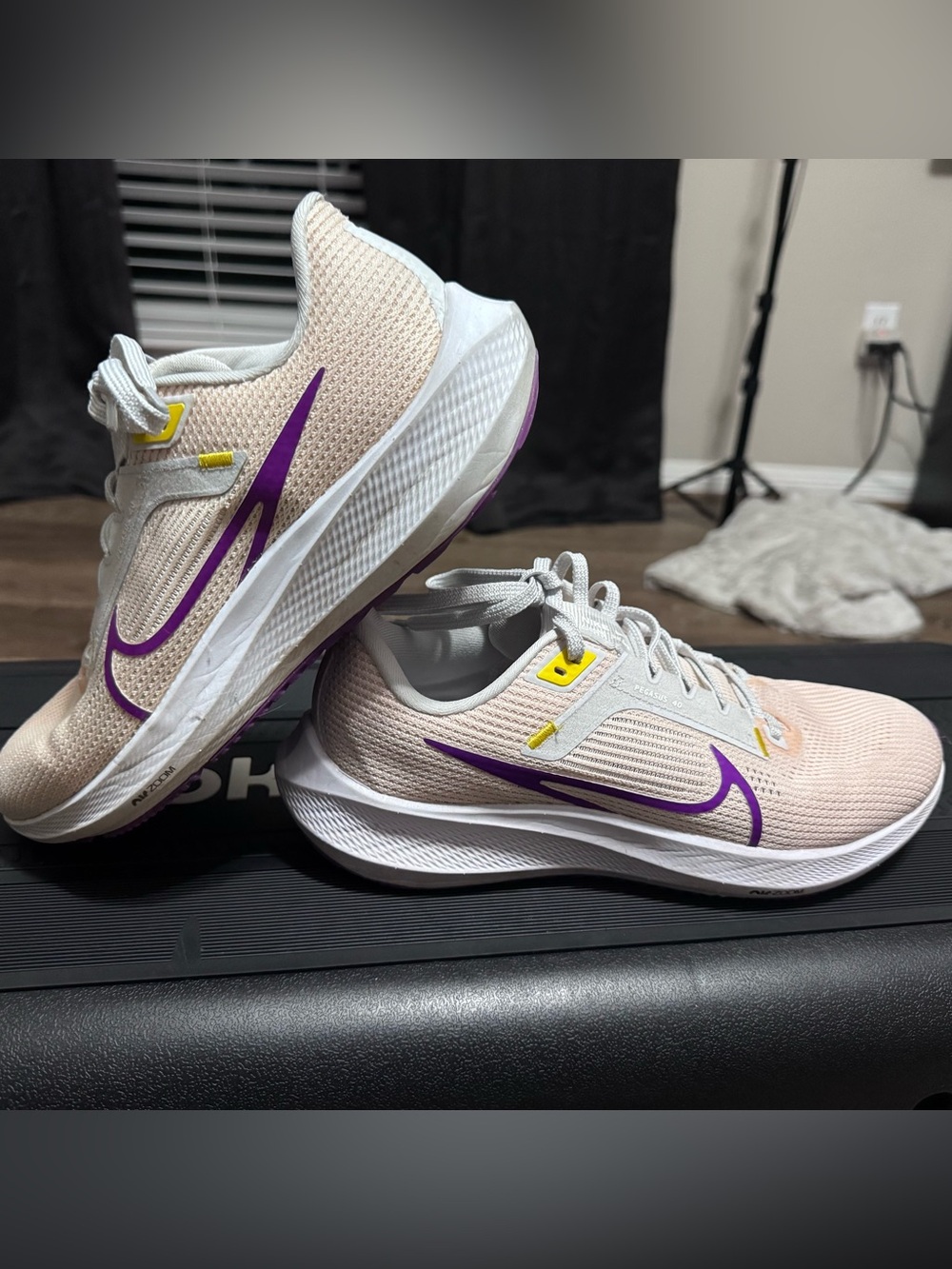 Nike Wmns Air Zoom Pegasus 40 - Picture 9 of 10